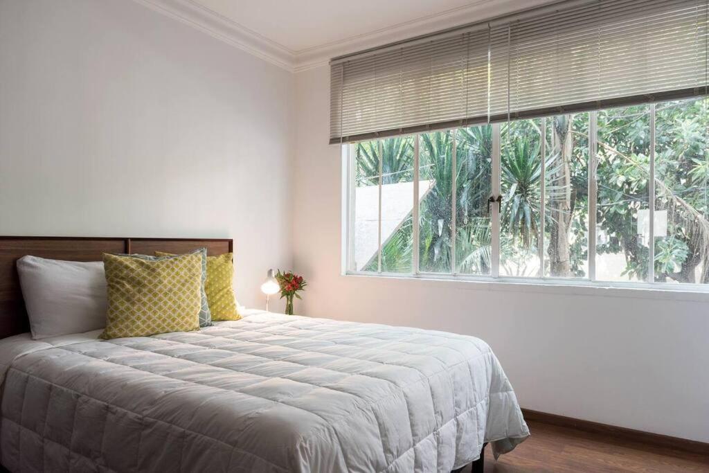 Condesa Residence Campeche 9 Comfortable 2 Bedroom, 1 Bath Retreat Featuring Generous Spaces 멕시코 시 외부 사진